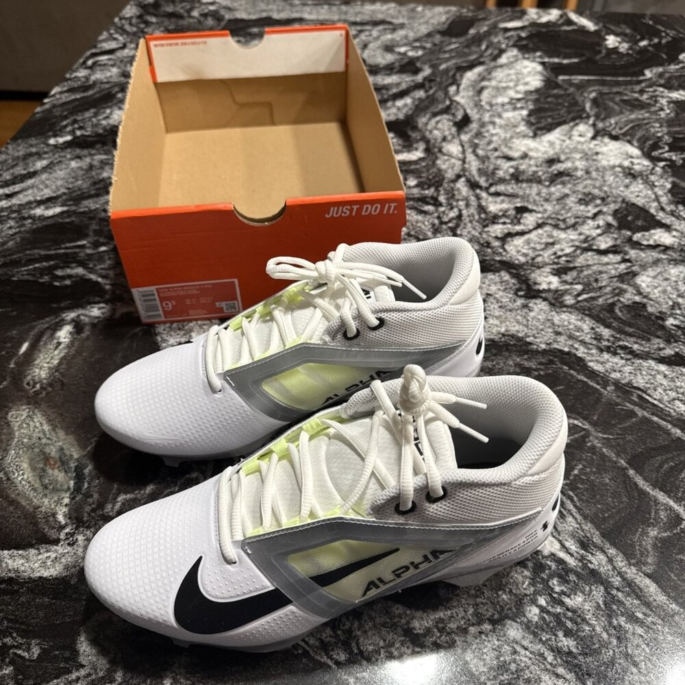 Nike Alpha Menace 4 Pro Men Sz 12 Football Cleats White/Photon Dust FD7037-100